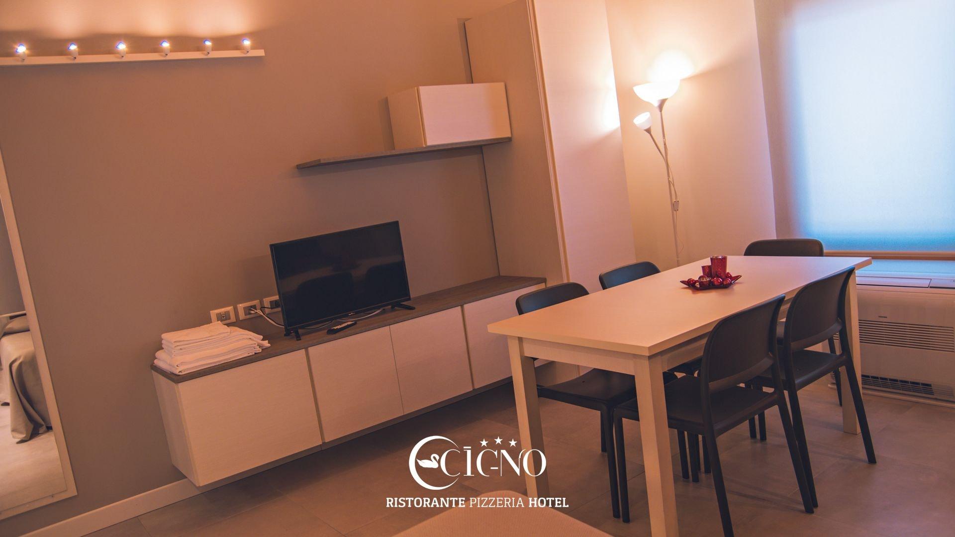 Hotel Ristorante Cigno - Camere And Aparthotel Latisana Luaran gambar