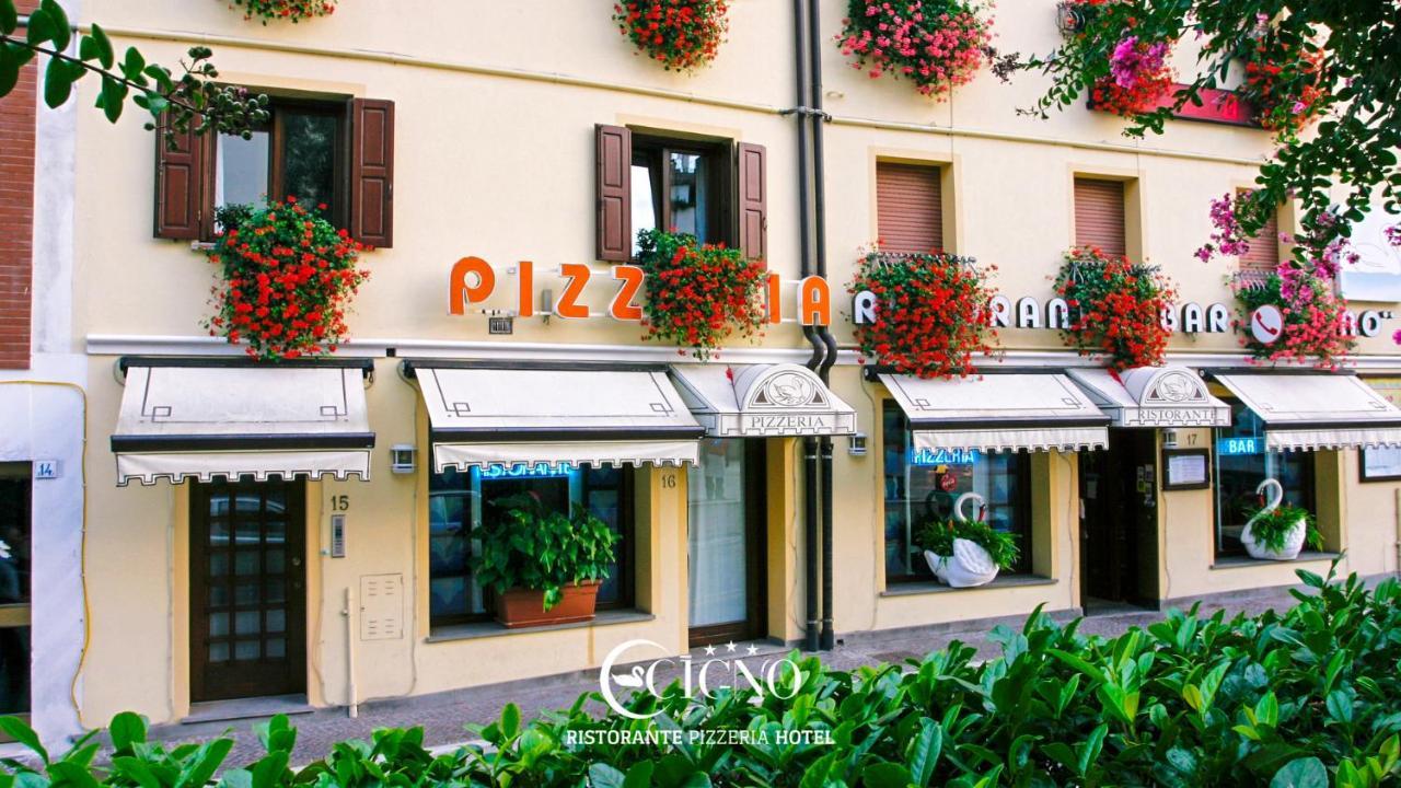 Hotel Ristorante Cigno - Camere And Aparthotel Latisana Luaran gambar
